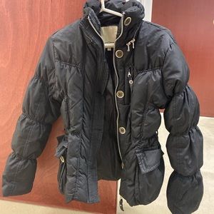 Henry Cottons goose down coat with buttons